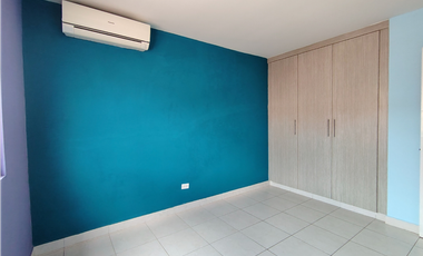 Casa en venta en Costa Verde - P.H. Versalles Oeste (DR)