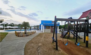 Casa en venta en La Chorrera-Puerto Caimito-Mirador del Mar (DR)