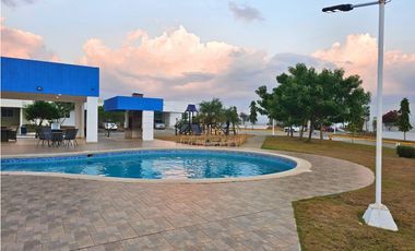 Casa en venta en La Chorrera-Puerto Caimito-Mirador del Mar (DR)