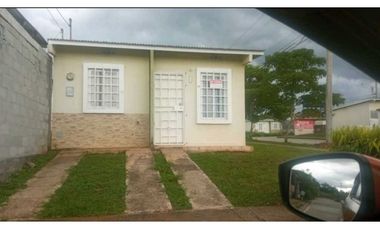 VENDO CASA EN LA CHORRERA URBANIZACIÓN VERDE MAR