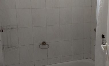 ALQUILO/ VENDO MONOAMBIENTE AMUEBLADO