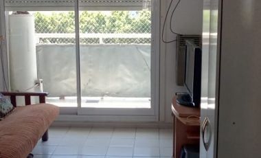 ALQUILO/ VENDO MONOAMBIENTE AMUEBLADO