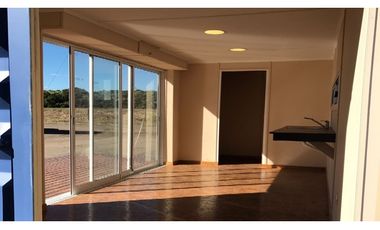 Quincho de 15m² con baño  - Container de 20 pies