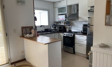 Triplex 4 ambientes con pileta