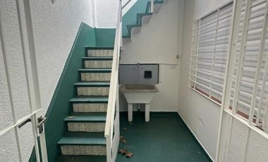 PH 3 AMBIENTES CON PATIO Y TERRAZA EN ALQUILER - BOLIVIA 2100 - LANUS OESTE