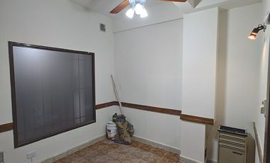 LOCAL COMERCIAL EN ALQUILER - ZONA CENTRO ESTE