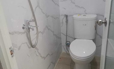 Rumah 2 Lantai Mewah moderen Dekat Kantor Pos Johar baruJakarta pusat