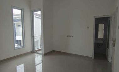 Rumah mewah tidak banjir akses mobil di Johar Baru jakarta Pusat