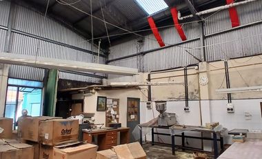 Venta - Galpón en Munro - Zona Industrial