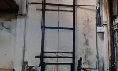 Venta - Galpón en Munro - Zona Industrial