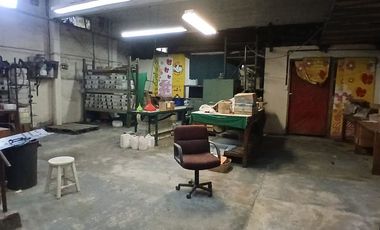 Venta - Galpón en Munro - Zona Industrial