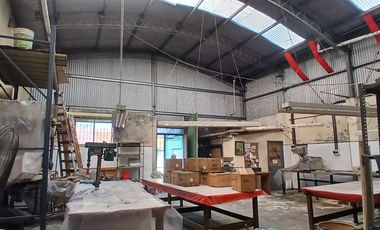 Venta - Galpón en Munro - Zona Industrial
