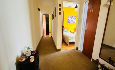 VENTA CASA 4 AMB BERNAL CENTRO GARAGE Y JARDIN