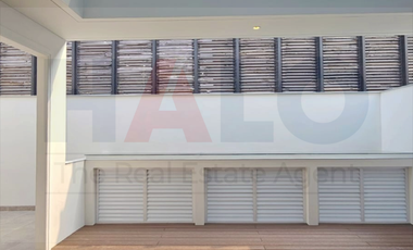 RUMAH BRAND NEW AMERICAN DI PERMATA BUANA JAKARTA BARAT