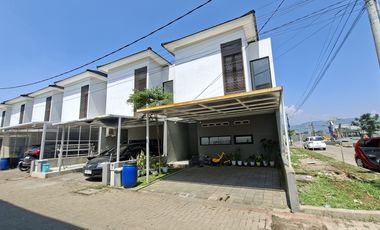 Dijual Rumah Cantik 2 Lantai Murah di Cikoneng Bojongsoang