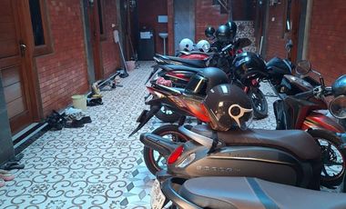 DIJUAL KOST UMS 2 LANTAI FULL FURNISH