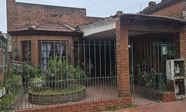 Dos Casas en lote propio Lanús, Monte Chingolo