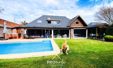 Casa en Venta en Av. Quilín Norte 10000