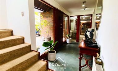 Casa en Venta en Av. Quilín Norte 10000