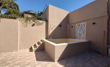 CASA EN VENTA, EN BERNAL RECICLADA Y CASA ANTIGUA