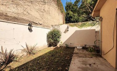 CASA EN VENTA, EN BERNAL RECICLADA Y CASA ANTIGUA