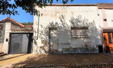 CASA EN VENTA, EN BERNAL RECICLADA Y CASA ANTIGUA