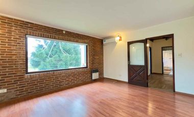 Casa en venta City Bell 4 dormitorios Pileta