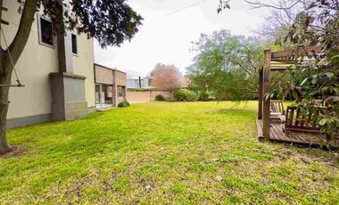 Casa en venta City Bell 4 dormitorios Pileta