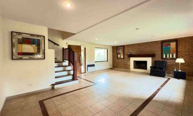 Casa en venta City Bell 4 dormitorios Pileta