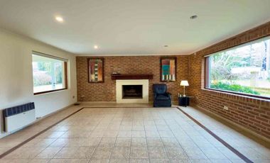 Casa en venta City Bell 4 dormitorios Pileta