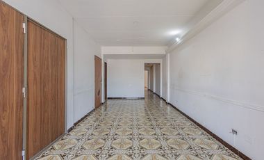 DEPARTAMENTO  4 AMB   MORON CENTRO APTO CREDITO