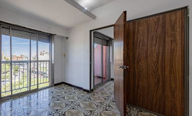 DEPARTAMENTO  4 AMB   MORON CENTRO APTO CREDITO