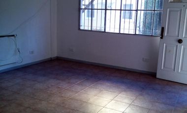 DEPARTAMENTO 3 AMB PLANTA BAJA CON PATIO , COCHERA. EXPENSAS Y ABLINCLUIDAS TIGRE MAIPU 313 COMPLEJO CON PISCINA