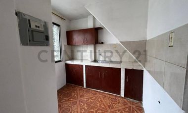 EN VENTA CASA RENTERA AL NORTE DE MANTA