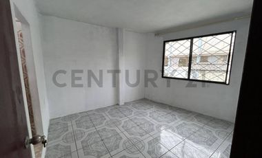 EN VENTA CASA RENTERA AL NORTE DE MANTA