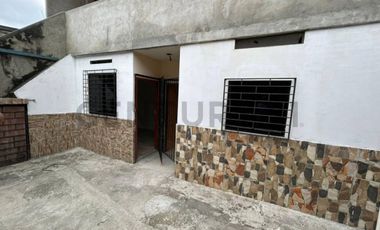 EN VENTA CASA RENTERA AL NORTE DE MANTA