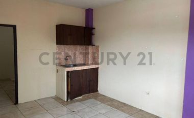 EN VENTA CASA RENTERA AL NORTE DE MANTA