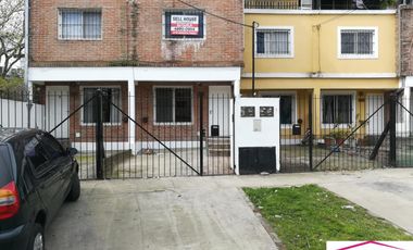 DUPLEX 3 AMB. CON COCHERA.COMPLEJO CON PISCINA Y PARRILLATIGRE.SALDIAS 1027
