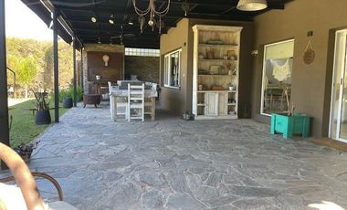 Casa en venta en San Isidro Labrador - Villanueva