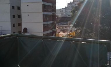 Departamento dos ambientes con cochera en Avellaneda
