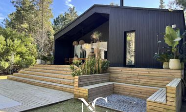 Casa en venta en Costa Esmeralda con fondo libre