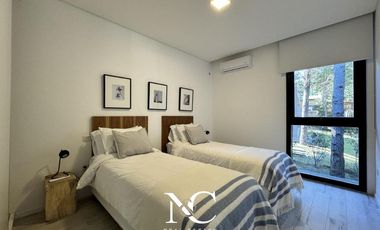 Casa en venta en Costa Esmeralda con fondo libre