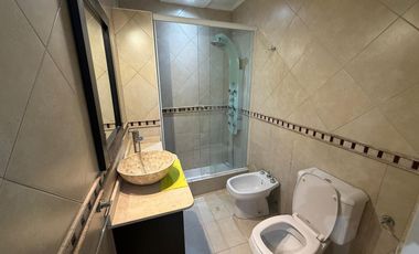 Departamento ph dos ambientes con patio en alquiler en Wilde
