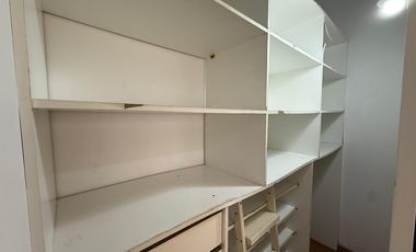 Departamento ph dos ambientes con patio en alquiler en Wilde
