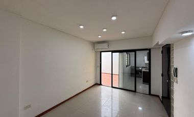 Departamento ph dos ambientes con patio en alquiler en Wilde