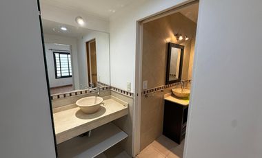 Departamento ph dos ambientes con patio en alquiler en Wilde