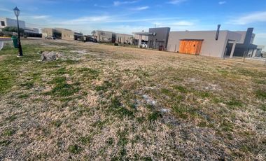Lote en venta en complejo San Sebastian Area 7