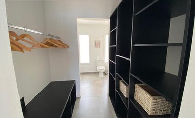 EXCELENTE. GRAN LOTE A LA LAGUNA. MODERNA E IMPECABLE.