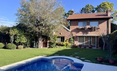 Casa en  VENTA BARRIO CAMPOS DE ECHEVERRIA CANNING