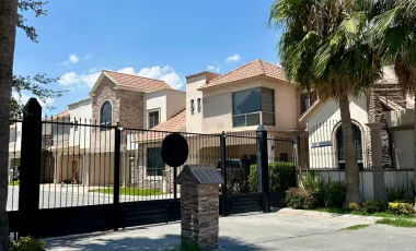 Casa en venta en Rincón de Sayavedra, Saltillo, Coahuila de Zaragoza